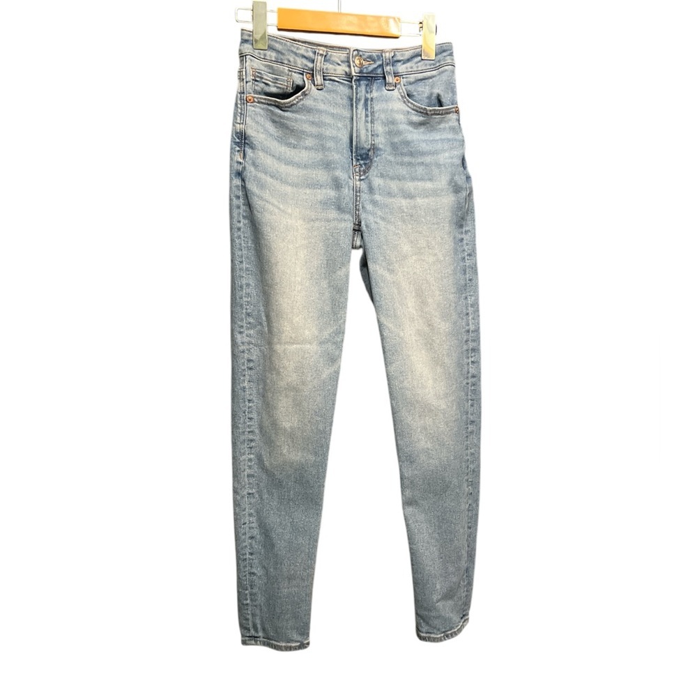 American Eagle Mom Jeans – Size 00 – Light Blue Wash – Excellent Pre-Owned